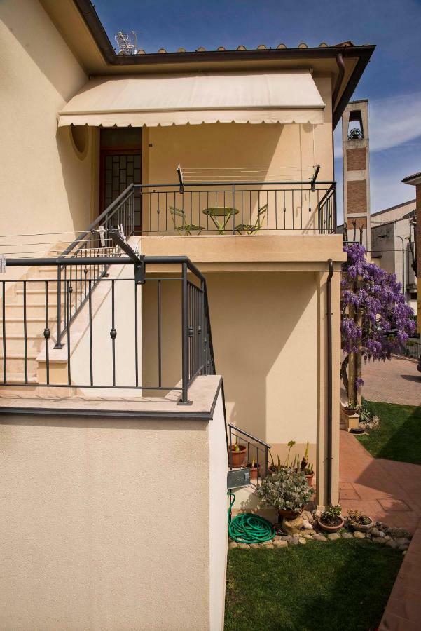 Casa Il Glicine A Due Passi Dal Centro Apartment Сиена Екстериор снимка